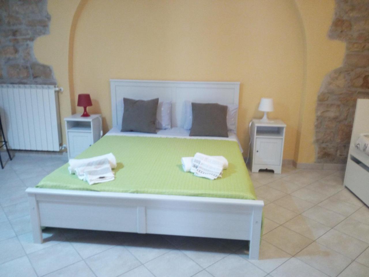 Bed and Breakfast Al Castello Веноза Экстерьер фото